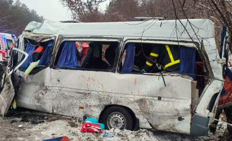 Серед пасажирів маршрутки, яка потрапила в автотрощу, було четверо жителів Менщини