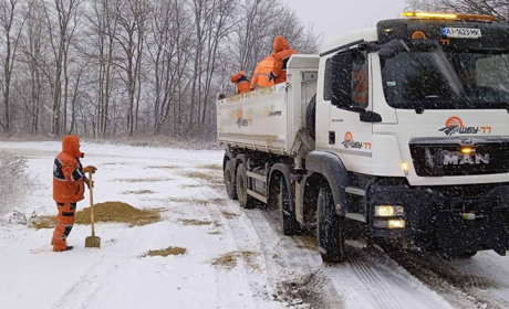 Прибирання доріг місцевого значення в Чернівецькій області: куди звертатися, якщо потрібна допомога