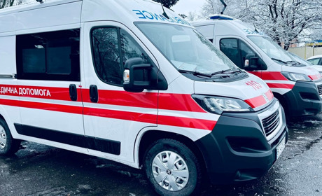 Для Дрогобича передали три машини швидкої допомоги, а міська лікарня придбала ендоскоп