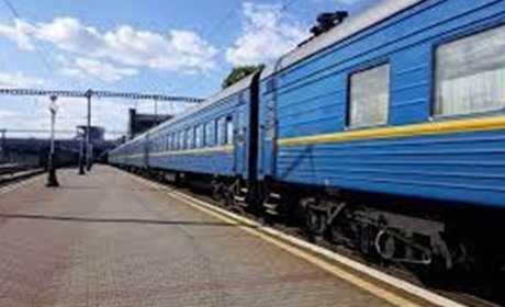 Розклад руху потягів та електричок через станцію Южноукраїнська