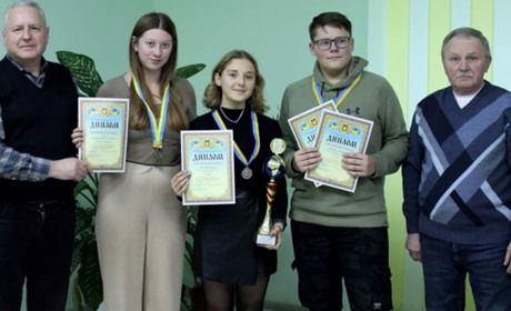 Старокостянтинівські винахідники стали кращими у обласному конкурсі-захисті