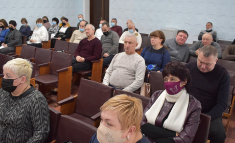 Бюджет під новорічну ялинку: на Сірогозщині затвердили головний фінансовий документ на 2022 рік