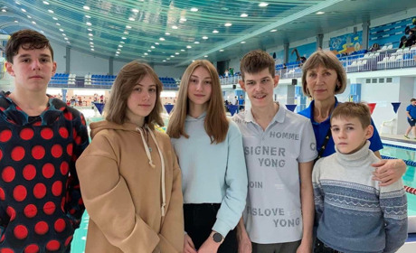Лозівські плавці стали призерами чемпіонату з плавання серед спортсменів з особливими можливостями