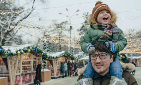 Записка в кишені та яскравий одяг: що робити, якщо під час новорічних свят загубилась дитина