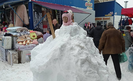 Якими були ціни на продукти в останній день старого року на первомайському ринку