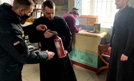 Рятувальники попереджають про небезпеку під час різдвяних свят