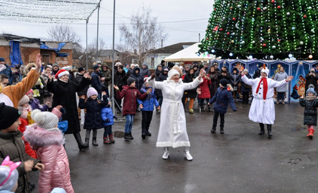 Святкуємо разом: триває фестиваль колядок та щедрівок, на черзі - етнофестиваль та виставка-ярмарок