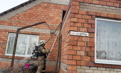 У Пологах через пічне опалення сталася пожежа