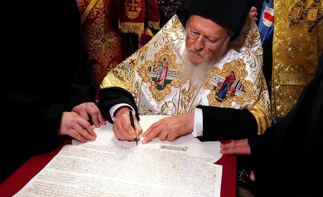 Священник Сергій Дмитрієв про Томос, який не покладеш у тарілку