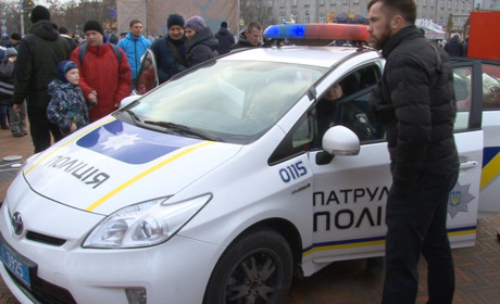 Патрульна поліція Чернігова запрошує вашу малечу разом провести Різдво