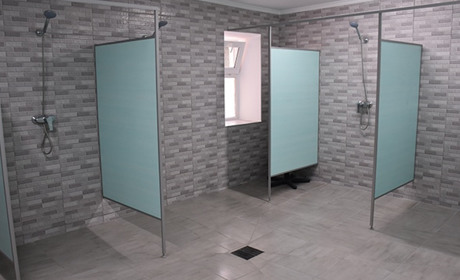 У спортивній школі відремонтували роздягальні, облаштували санвузол та душові кабіни. Що у планах