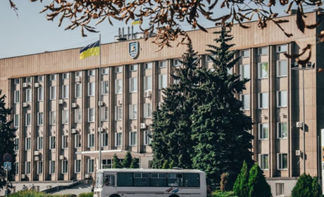 Без калію йодиду і респіраторів: виконком Нікополя відмінив тендер. Дізнайся чому.