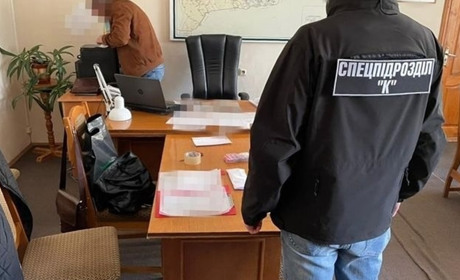 На Буковині повідомлено про підозру посадовцям, які отримали «відкат» на ремонті доріг