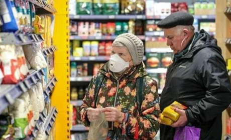 Кабмін запровадив регулювання цін на цукор, гречку, макарони, молоко та інші товари