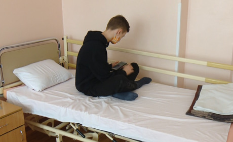 Зручні ліжка для пацієнтів. Чернігівська обласна дитяча лікарня отримала допомогу від благодійників