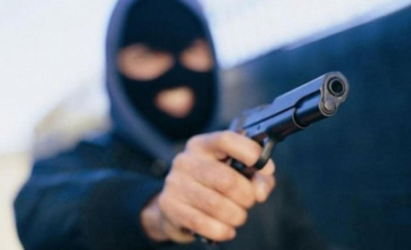 Поблизу Ніжина невідомі пограбували чоловіка і жінку. Забрали гроші та прикраси