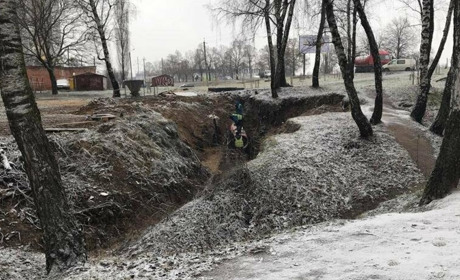Розростання рівчаку у Березовому Гаю мають зупинити водовідні споруди