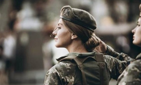 "Штрафів не буде": у Мінобороні працюють над змінами до наказу про військовий облік жінок