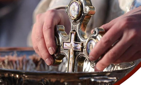 Чи можна "змити" гріхи, купаючись на Водохреще - пояснення УПЦ