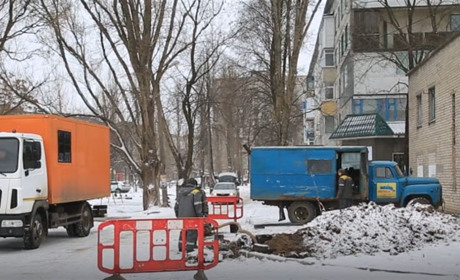 12 багатоповерхівок без води: коли ліквідують аварію у мікрорайоні «Лазурний»