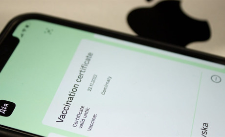 Уряд вирішив скоротити тривалість дії COVID-сертифікатів