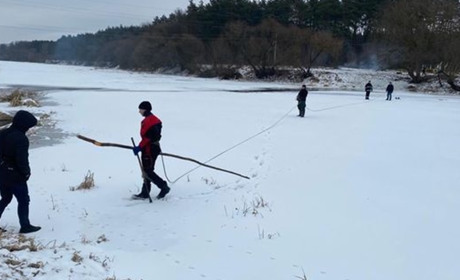 Зниклого чоловіка водолази знайшли в річці