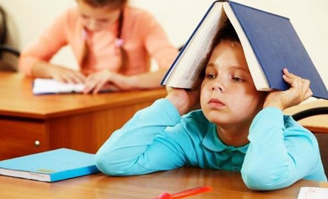 Фізкультура щодня, вчителі-інтерни та електронні підручники: що чекає на Конотопські школи в 2022
