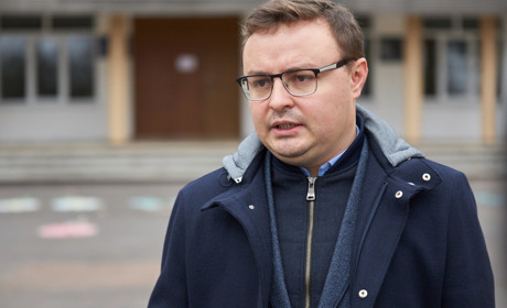 Нардеп Пушкаренко: на Житомирщині вчителі 59 громад отримали сучасні ноутбуки на 46 млн грн