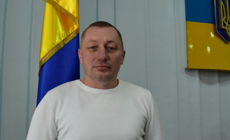 У Нижньосірогозького селищного голови новий заступник — Віталій Кривчик. Що про нього відомо