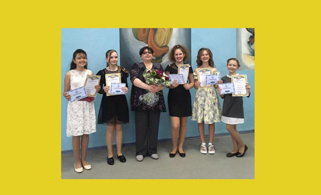 Усе своє життя з улюбленою справою: історія керівниці Гадяцького зразкового аматорського гурту