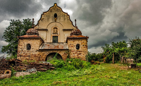 Вмираючі костели Чортківщини