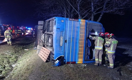 Автобуc Чернівці-Щецин перевернувся в Польщі: за попередніми висновками, водій заснув за кермом