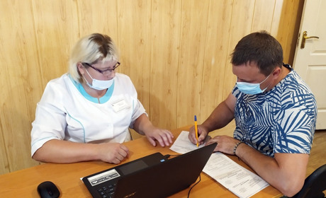 У Мені можна вакцинуватися бустерною дозою від коронавірусу. Навіщо вона потрібна