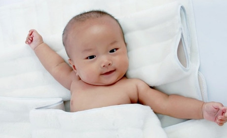 Громадяни Китаю зареєстрували народження дитини в Переяславському ДРАЦСі