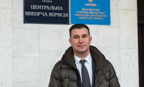 Перший пішов. Олександр Ломако подав документи у ЦВК для реєстрації його кандидатом у нардепи