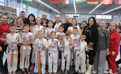 Первомайці повернулися із нагородами з Відкритого чемпіонату з кіокушин карате «Юний самурай»