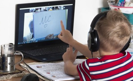 Учням Переяславської громади продовжили дистанційне навчання