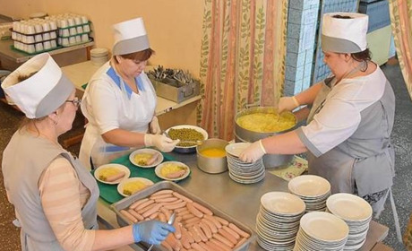 Два чернігівських дитсадки тимчасово не працюють. Там захворіли працівники кухні