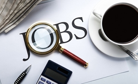 Гарячі вакансії в Южному: електрогазозварювальник, касир, керуючий магазином