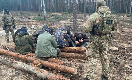 Бурштинові війни: в селі Сарненського району місцеві напали на СБУ