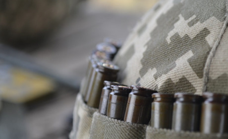 Обстріл Маріуполя, двоє загиблих, дванадцять поранених: зведення з фронта за добу