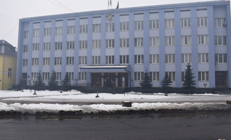 Рахівщина сьогодні: адреси захисних споруд та гарячі лінії для біженців