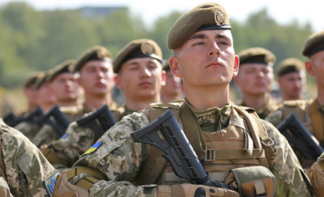 Володимир Зеленський підписав указ про загальну мобілізацію