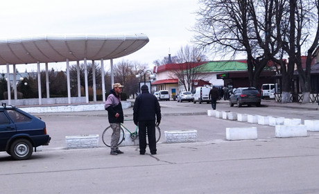 Ворожих танків у Володимирці нема - поширений фейк про захоплення селища спростовуємо