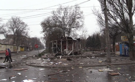 Оборона Маріуполя триває: відео наслідків обстрілу міста