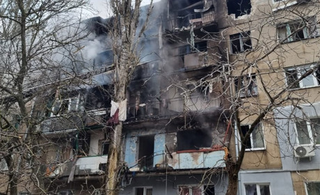 Сьомого березня Миколаїв прокинувся від цинічних обстрілів по житлових будинках. Фото