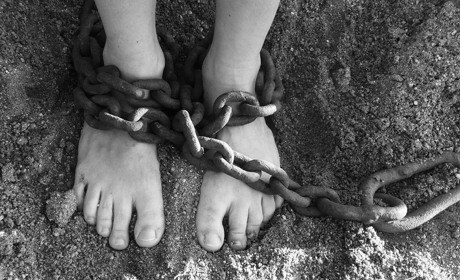 Прості прийоми, як біженці не потрапити в сексуальне рабство