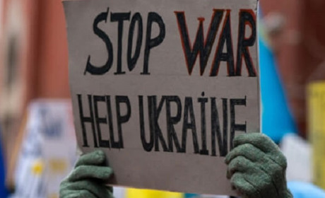 Уродженка Калинівки за кордоном допомагає українцям, які постраждали від війни