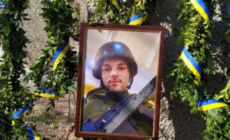 Попрощалися із 19-річним жителем Чортківщини, який загинув на війні