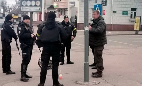 Поліція повідомляє про авіаудар по адміністративних приміщеннях у смт Городку Житомирського району